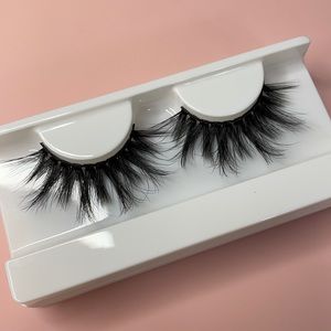 Meranda Lashes
